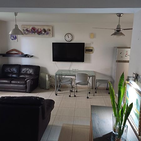 Apartamento Kapary Paralimni Exterior foto